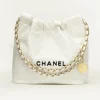 CHANEL 22 size : 35 x 37 x 7 cm