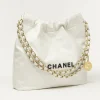 CHANEL 22 size : 35 x 37 x 7 cm