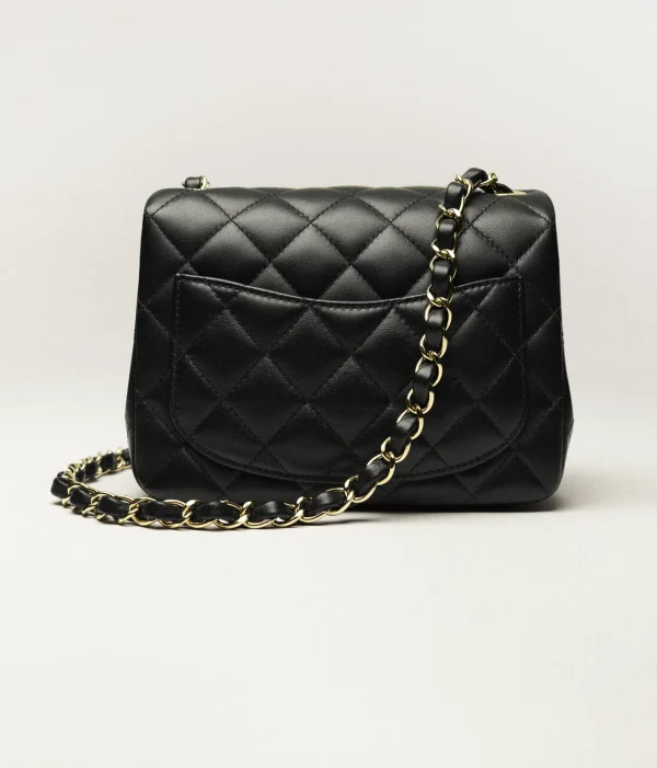 CHANEL SIZE : 13.5 x 17 x 8 cm