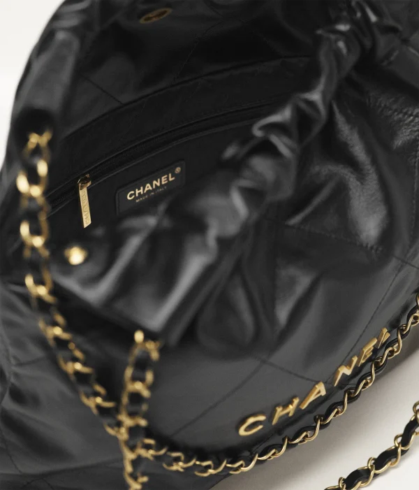 CHANEL 22 size : 35 x 37 x 7cm