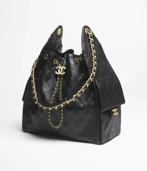 CHANEL 25 size ：40 x 30 x 15 cm