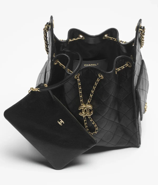 CHANEL 25 size ：40 x 30 x 15 cm