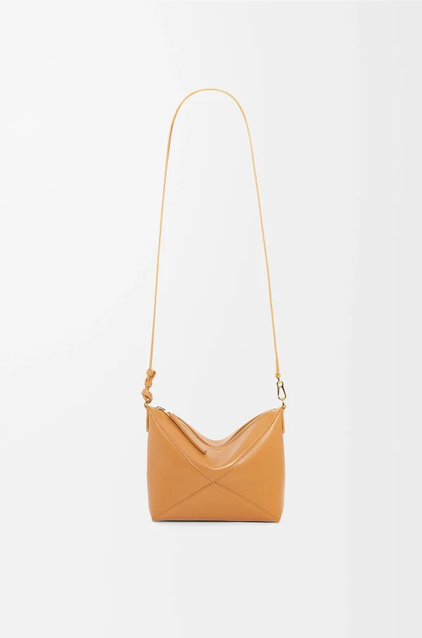 Loewe Puzzle Fold pouch size :23*6.5*15.5cm