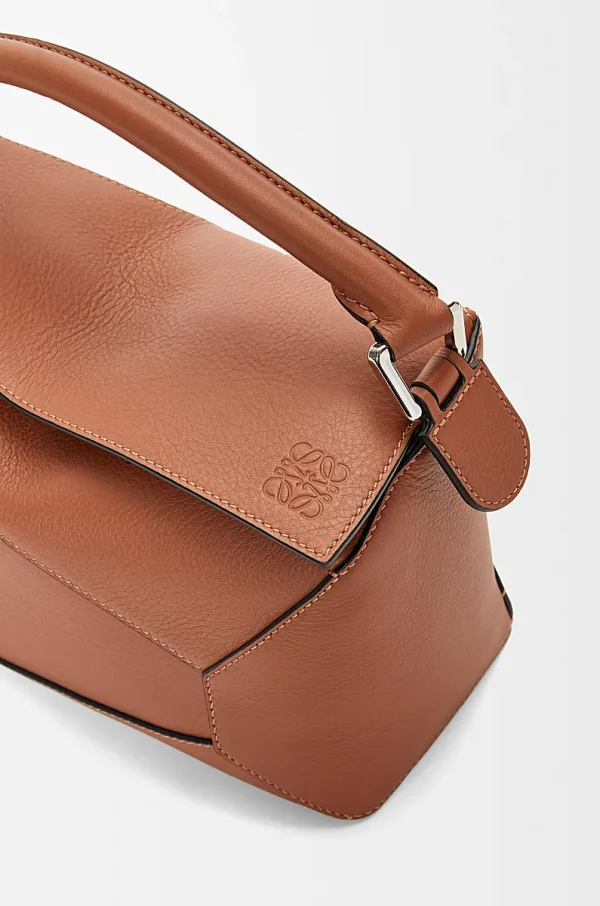 Loewe Puzzle Edge size :24*10.5*16.5cm