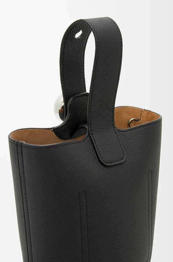 Loewe Pebble Bucket Size : 16*16*19.5cm