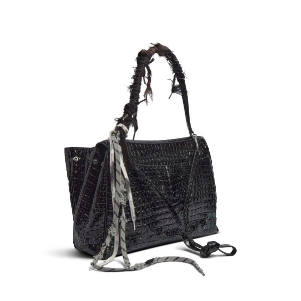 Balenciaga Rodeo size ：39.8 x 29.9 x 12.9 cm
