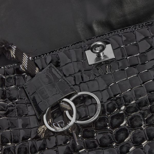 Balenciaga Rodeo size ：39.8 x 29.9 x 12.9 cm