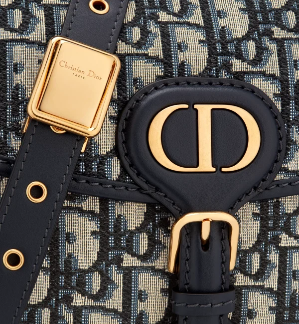 Dior Boddy size : 22.5cm*17.5cm* 6.5cm