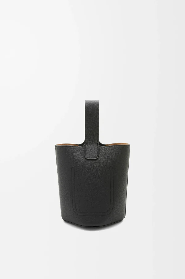 Loewe Pebble Bucket Size : 16*16*19.5cm