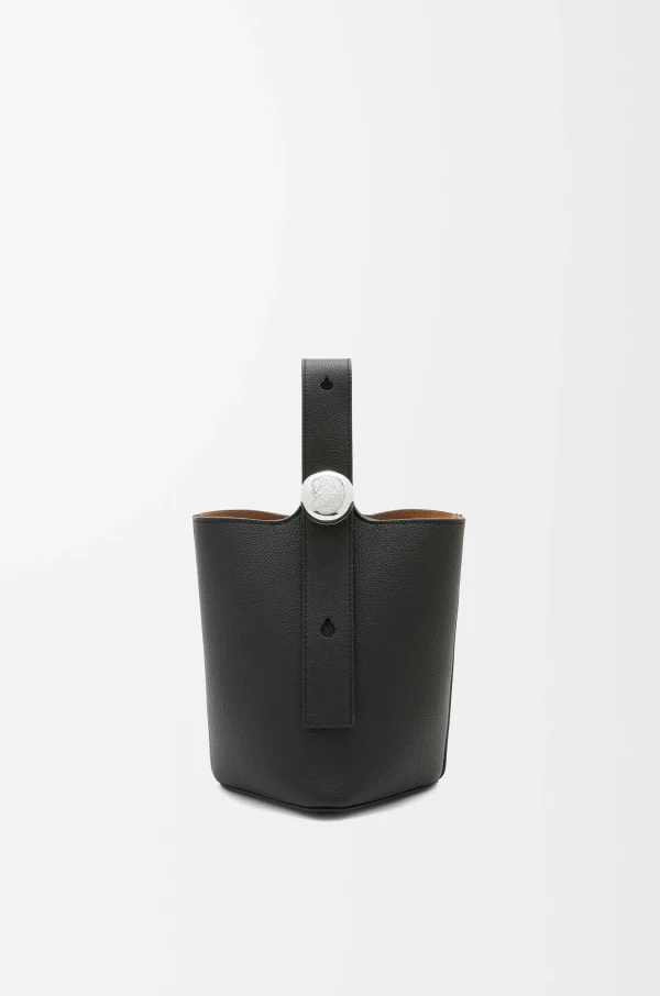 Loewe Pebble Bucket Size : 16*16*19.5cm