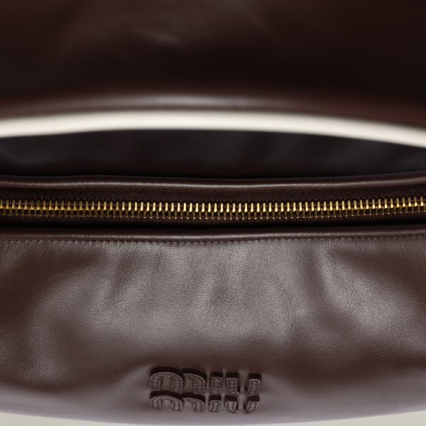 Miumiu Wander size 27cm*35cm*8.5cm