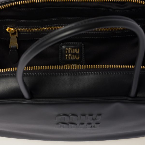 Miu Miu Beau size 17cm* 30cm* 8.5cm