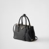 Prada Galleria Size : : 16.5*24.5*11cm