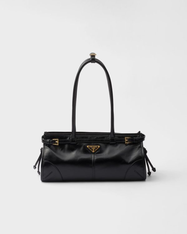 Prada Bonnie Size : 15.5832*12cm