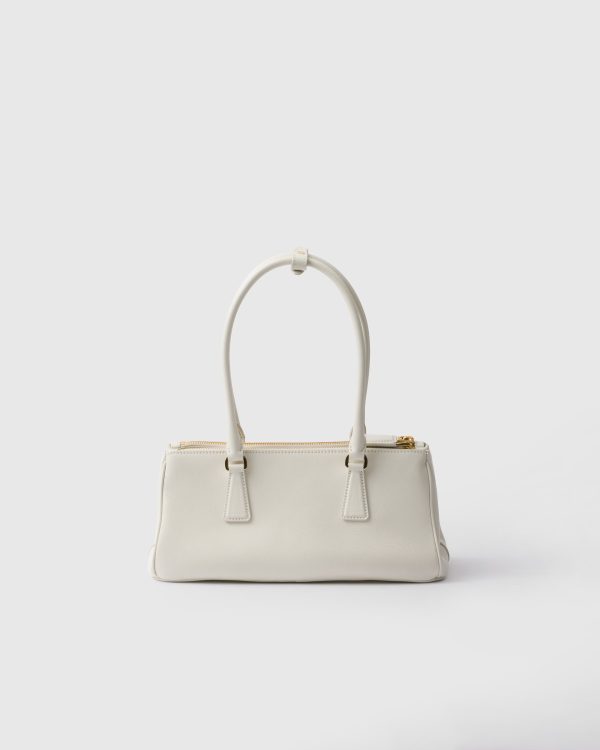 Prada Galleria Size : 14*30*10.5 cm