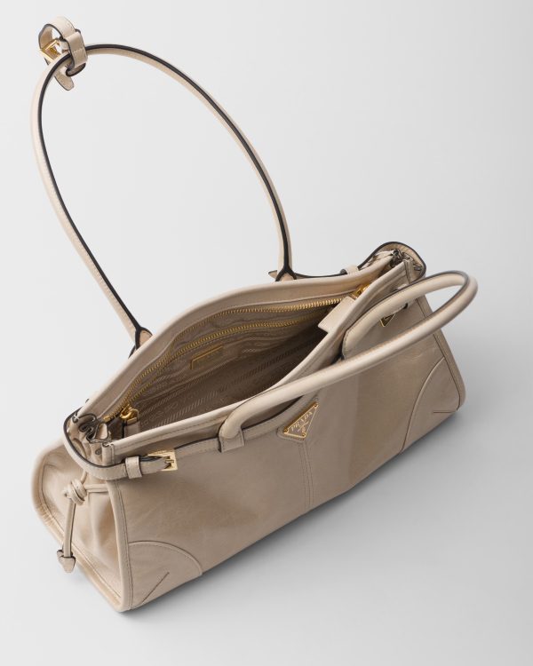 Prada Bonnie Size : 15.5*32*12cm