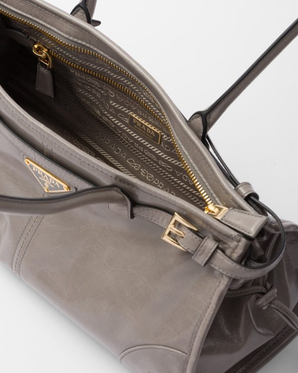 Prada Bonnie Size : 15.5*32*12cm