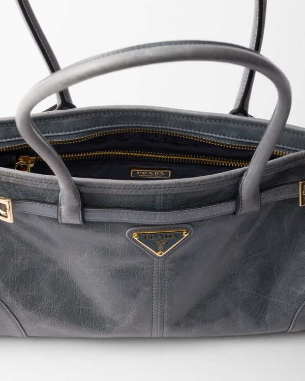 Prada Bonnie Size : 15.5*32*12cm