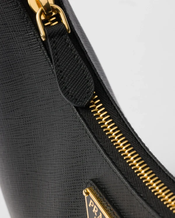 Prada Re-Edition 2005 Saffiano Size:18*22*6cm