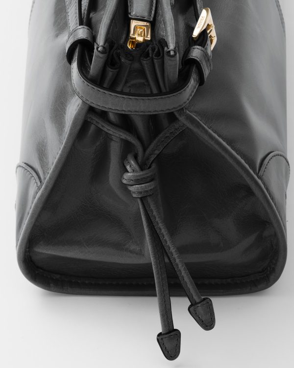 Prada Bonnie Size : 15.5832*12cm