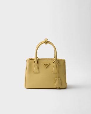 Prada Galleria Size : 16.5*24.5*11cm