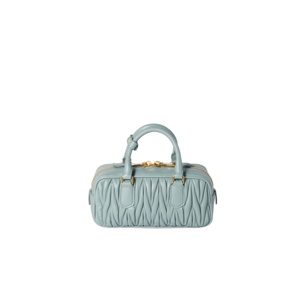 Miu Miu Arcadie matelassé size:10.5*22*7.5cm