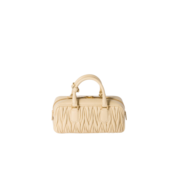 Miu Miu Arcadie matelassé size:10.5*22*7.5cm