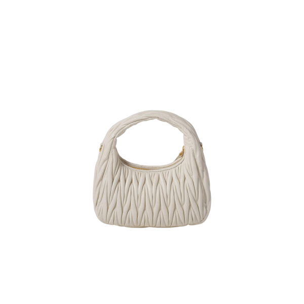 Miu Miu Wander Matelassé size:17*20*6cm